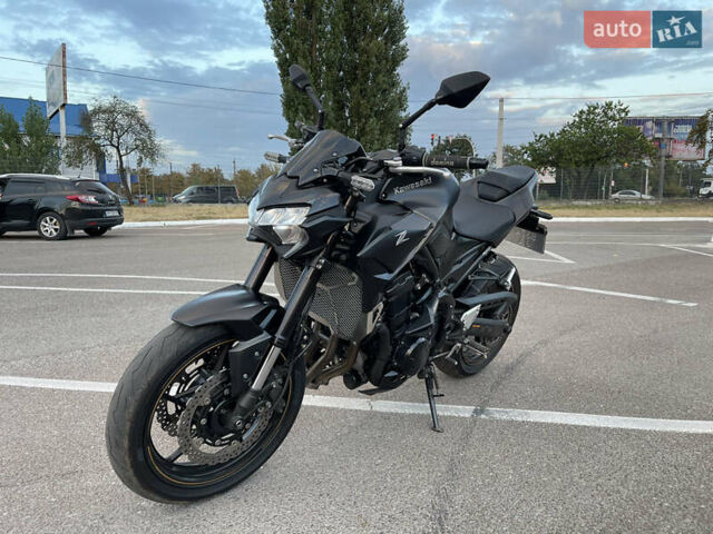 Черный Кавасаки Z900, объемом двигателя 0.9 л и пробегом 27 тыс. км за 9600 $, фото 16 на Automoto.ua