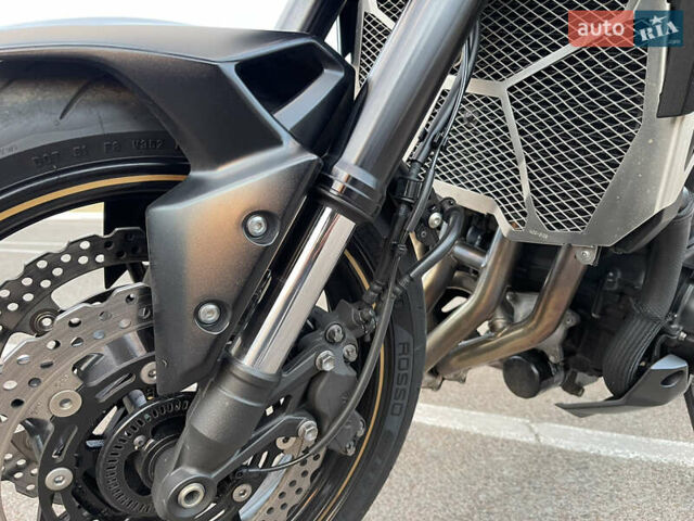 Черный Кавасаки Z900, объемом двигателя 0.9 л и пробегом 27 тыс. км за 9600 $, фото 12 на Automoto.ua