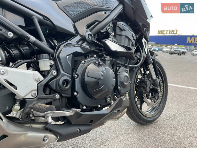 Черный Кавасаки Z900, объемом двигателя 0.9 л и пробегом 27 тыс. км за 9600 $, фото 37 на Automoto.ua