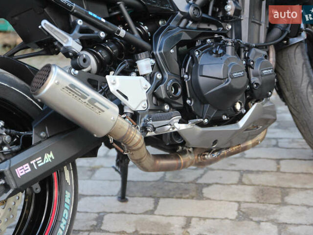 Чорний Кавасакі Z900, об'ємом двигуна 0.95 л та пробігом 32 тис. км за 9200 $, фото 13 на Automoto.ua
