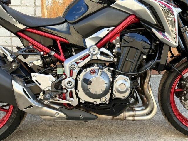 Кавасаки Z900, объемом двигателя 0.9 л и пробегом 0 тыс. км за 8700 $, фото 17 на Automoto.ua