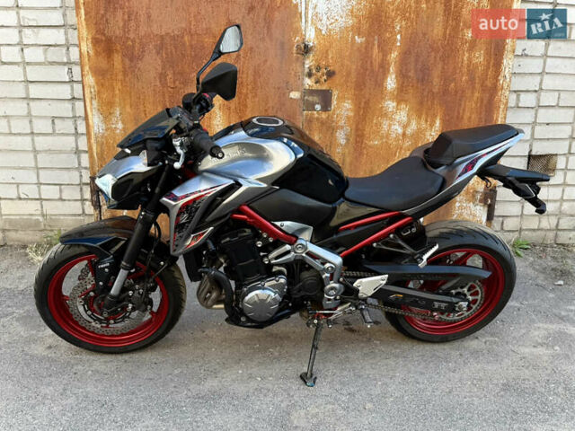 Кавасаки Z900, объемом двигателя 0.9 л и пробегом 21 тыс. км за 8999 $, фото 1 на Automoto.ua