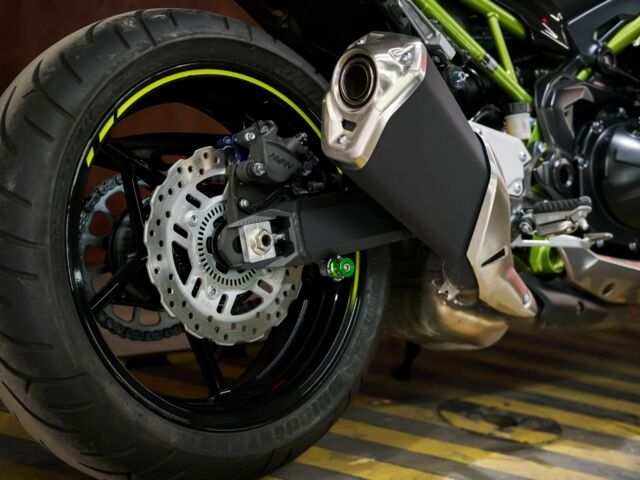 Кавасаки Z900, объемом двигателя 0.95 л и пробегом 0 тыс. км за 12500 $, фото 15 на Automoto.ua