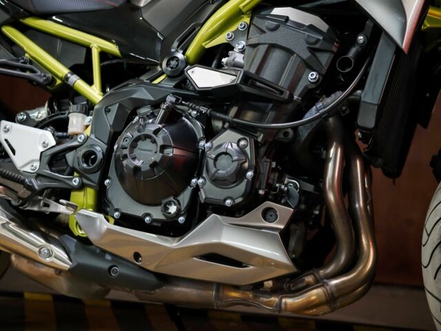 Кавасаки Z900, объемом двигателя 0.95 л и пробегом 0 тыс. км за 12500 $, фото 10 на Automoto.ua