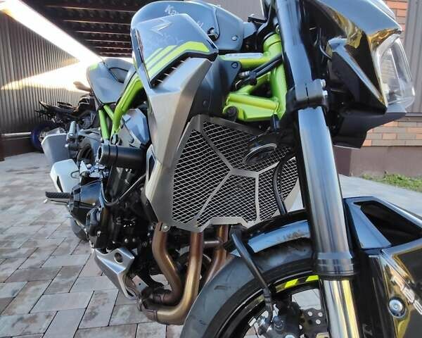 Кавасакі Z900, об'ємом двигуна 0.9 л та пробігом 4 тис. км за 10000 $, фото 14 на Automoto.ua