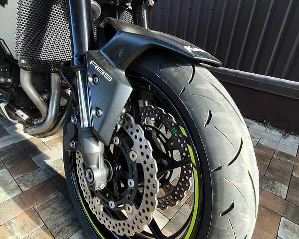 Кавасакі Z900, об'ємом двигуна 0.9 л та пробігом 4 тис. км за 10000 $, фото 6 на Automoto.ua