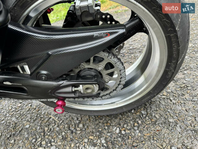 Черный Кавасаки Z 1000, объемом двигателя 1 л и пробегом 28 тыс. км за 7750 $, фото 13 на Automoto.ua