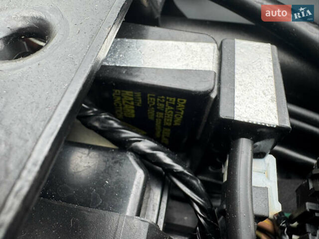 Черный Кавасаки Z 1000, объемом двигателя 1 л и пробегом 28 тыс. км за 7750 $, фото 18 на Automoto.ua