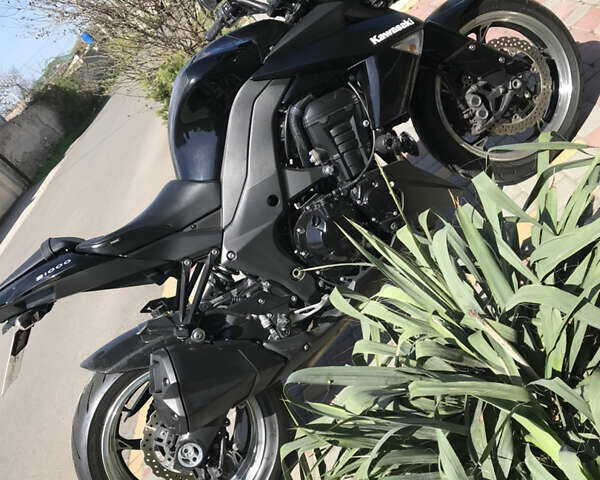 Чорний Кавасакі Z 1000, об'ємом двигуна 1 л та пробігом 12 тис. км за 8600 $, фото 7 на Automoto.ua