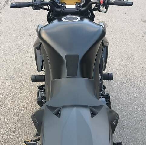 Черный Кавасаки Z 1000, объемом двигателя 1 л и пробегом 14 тыс. км за 9449 $, фото 1 на Automoto.ua