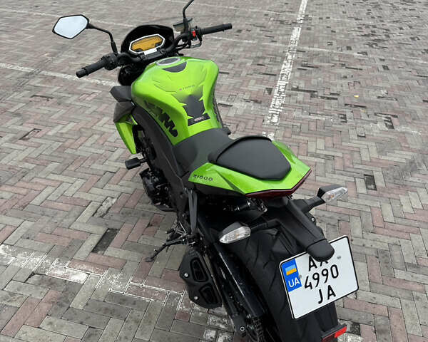 Черный Кавасаки Z 1000, объемом двигателя 1.04 л и пробегом 9 тыс. км за 9000 $, фото 10 на Automoto.ua