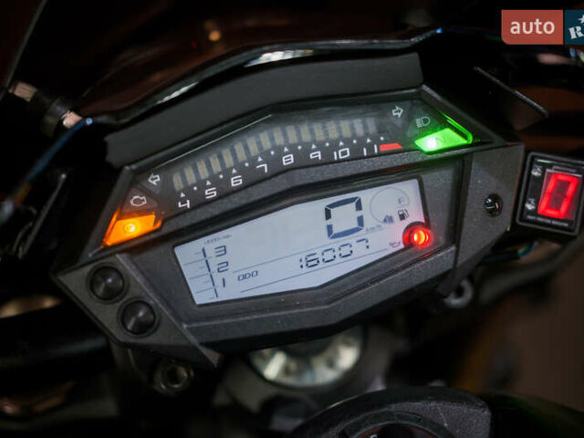 Кавасаки Z 1000, объемом двигателя 1 л и пробегом 16 тыс. км за 12500 $, фото 9 на Automoto.ua