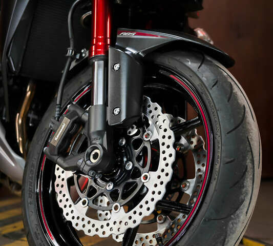 Кавасаки Z 1000, объемом двигателя 1 л и пробегом 4 тыс. км за 14000 $, фото 15 на Automoto.ua