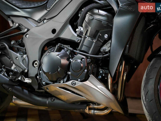 Кавасаки Z 1000, объемом двигателя 1 л и пробегом 4 тыс. км за 14000 $, фото 11 на Automoto.ua
