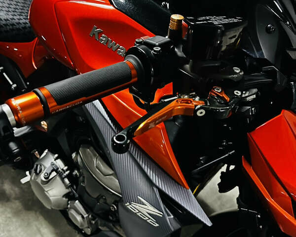 Оранжевый Кавасаки Z 1000, объемом двигателя 1.04 л и пробегом 35 тыс. км за 11500 $, фото 13 на Automoto.ua