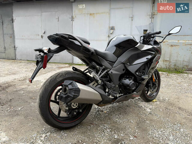 Кавасакі Z 1000SX 2024 у Києві на Automoto.ua Чорний Кавасакі Z 1000SX, об'ємом двигуна 1 л та пробігом 2 тис. км за 14700 $, фото 5 на Automoto.ua
