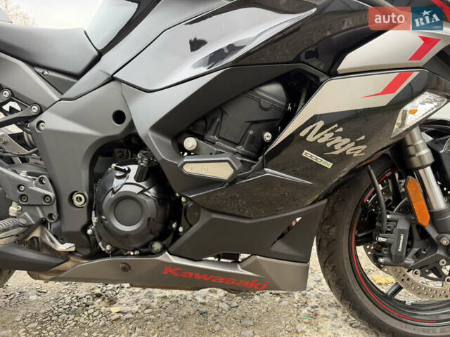 Кавасакі Z 1000SX 2024 у Києві на Automoto.ua Чорний Кавасакі Z 1000SX, об'ємом двигуна 1 л та пробігом 2 тис. км за 14700 $, фото 9 на Automoto.ua