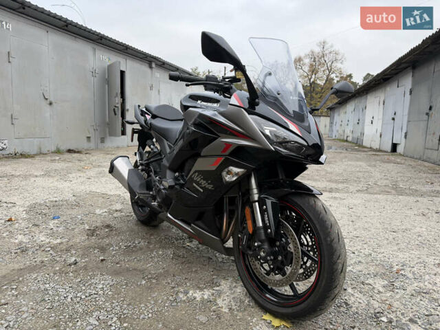 Кавасакі Z 1000SX 2024 у Києві на Automoto.ua Чорний Кавасакі Z 1000SX, об'ємом двигуна 1 л та пробігом 2 тис. км за 14700 $, фото 2 на Automoto.ua
