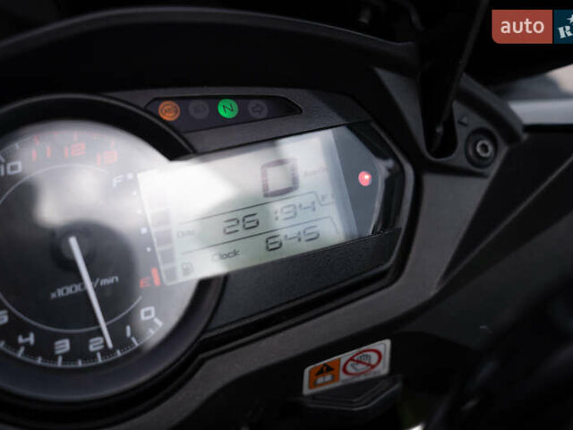Кавасакі Z 1000SX, об'ємом двигуна 0 л та пробігом 26 тис. км за 8300 $, фото 8 на Automoto.ua