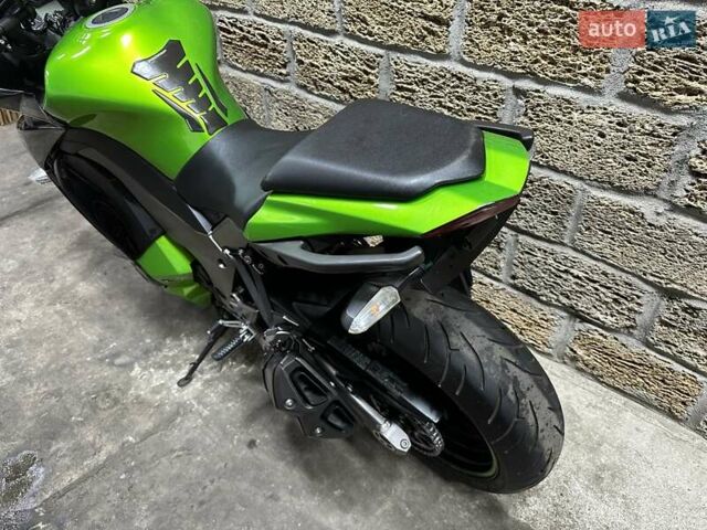 Кавасаки Z 1000SX, объемом двигателя 0 л и пробегом 12 тыс. км за 8900 $, фото 17 на Automoto.ua
