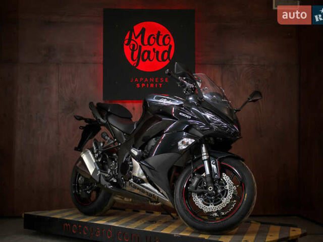 Кавасаки Z 1000SX, объемом двигателя 1 л и пробегом 14 тыс. км за 12000 $, фото 3 на Automoto.ua