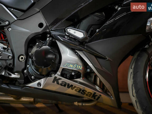 Кавасаки Z 1000SX, объемом двигателя 1 л и пробегом 14 тыс. км за 12000 $, фото 11 на Automoto.ua