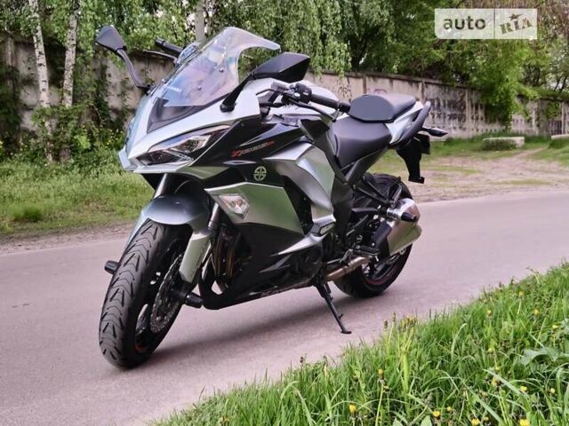 Сірий Кавасакі Z 1000SX, об'ємом двигуна 1 л та пробігом 7 тис. км за 13900 $, фото 15 на Automoto.ua