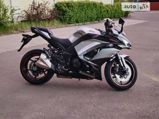 Сірий Кавасакі Z 1000SX, об'ємом двигуна 1 л та пробігом 7 тис. км за 13900 $, фото 7 на Automoto.ua