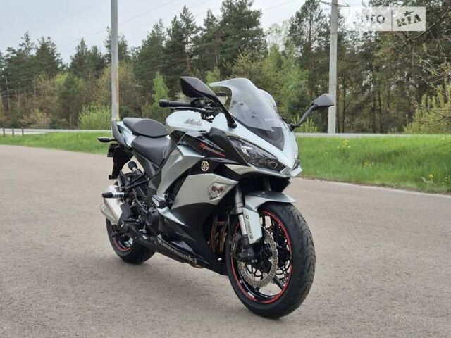 Сірий Кавасакі Z 1000SX, об'ємом двигуна 1.04 л та пробігом 7 тис. км за 14500 $, фото 3 на Automoto.ua