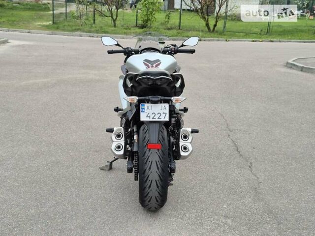 Сірий Кавасакі Z 1000SX, об'ємом двигуна 1.04 л та пробігом 7 тис. км за 14500 $, фото 7 на Automoto.ua