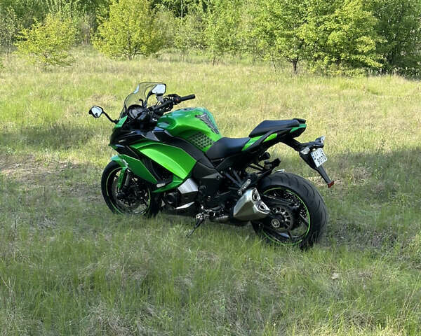 Зелений Кавасакі Z 1000SX, об'ємом двигуна 1 л та пробігом 5 тис. км за 14300 $, фото 48 на Automoto.ua