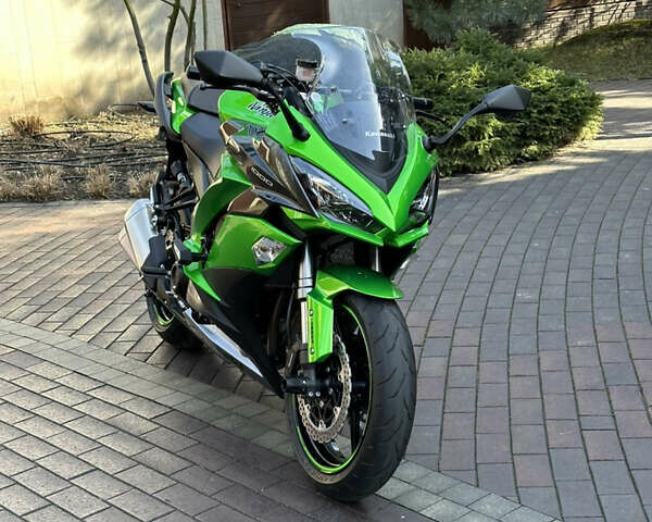 Зелений Кавасакі Z 1000SX, об'ємом двигуна 1 л та пробігом 5 тис. км за 14300 $, фото 44 на Automoto.ua