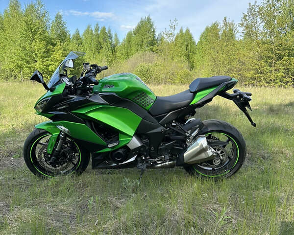 Зелений Кавасакі Z 1000SX, об'ємом двигуна 1 л та пробігом 5 тис. км за 14300 $, фото 47 на Automoto.ua