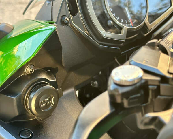 Зеленый Кавасаки Z 1000SX, объемом двигателя 1.04 л и пробегом 3 тыс. км за 14500 $, фото 19 на Automoto.ua