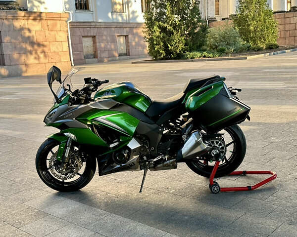 Зеленый Кавасаки Z 1000SX, объемом двигателя 1.04 л и пробегом 3 тыс. км за 14500 $, фото 12 на Automoto.ua