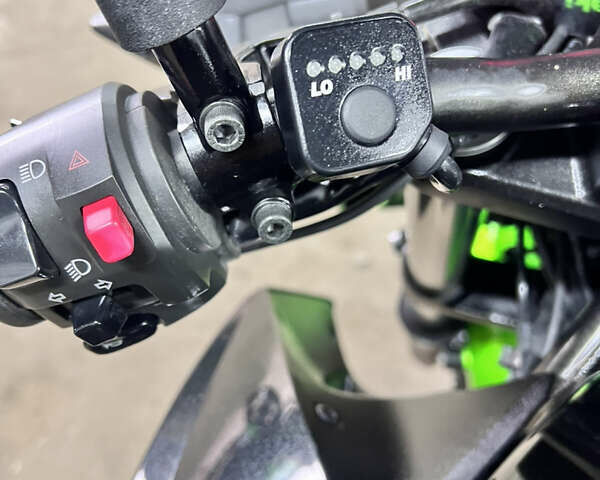 Кавасаки Z 400, объемом двигателя 0.4 л и пробегом 21 тыс. км за 5000 $, фото 11 на Automoto.ua