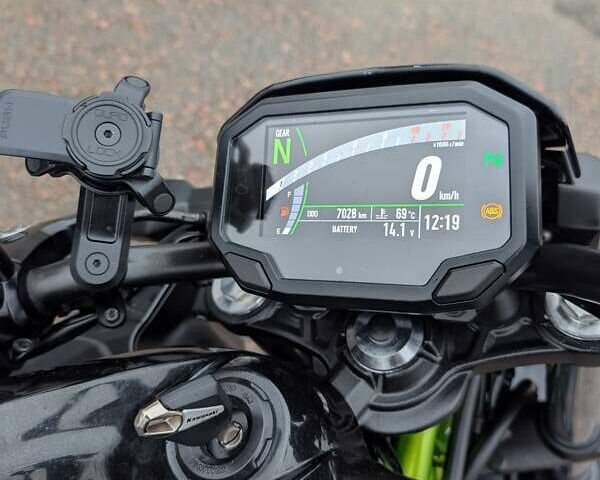 Білий Кавасакі Z 650, об'ємом двигуна 0.65 л та пробігом 7 тис. км за 7299 $, фото 10 на Automoto.ua