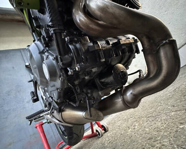 Черный Кавасаки Z 650, объемом двигателя 0.65 л и пробегом 32 тыс. км за 6100 $, фото 16 на Automoto.ua