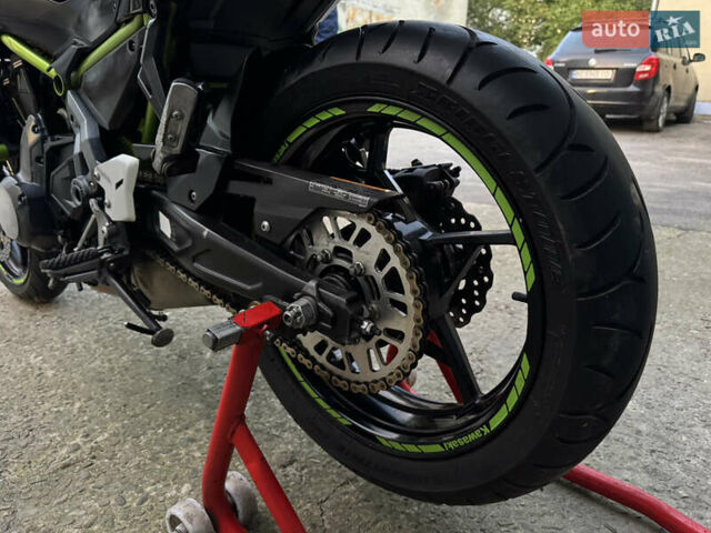 Черный Кавасаки Z 650, объемом двигателя 0.65 л и пробегом 32 тыс. км за 6100 $, фото 22 на Automoto.ua