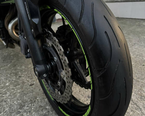 Черный Кавасаки Z 650, объемом двигателя 0.65 л и пробегом 32 тыс. км за 6100 $, фото 19 на Automoto.ua