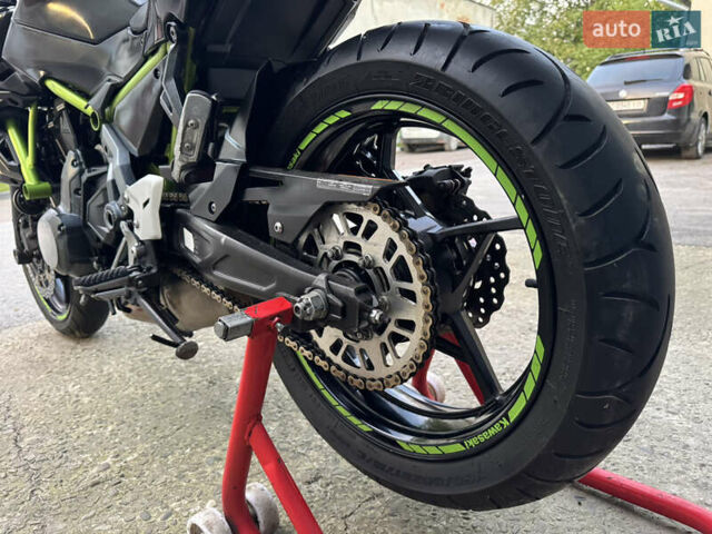 Черный Кавасаки Z 650, объемом двигателя 0.65 л и пробегом 32 тыс. км за 6100 $, фото 14 на Automoto.ua