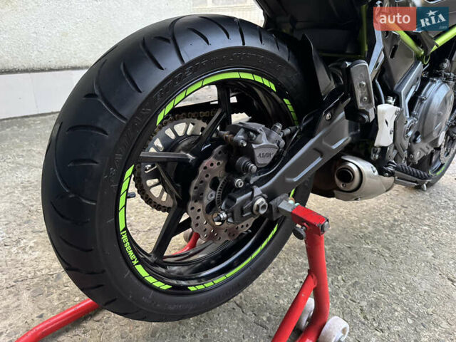 Черный Кавасаки Z 650, объемом двигателя 0.65 л и пробегом 32 тыс. км за 6100 $, фото 21 на Automoto.ua