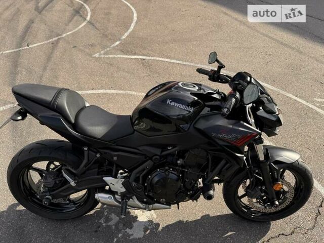 Черный Кавасаки Z 650, объемом двигателя 0 л и пробегом 2 тыс. км за 7500 $, фото 5 на Automoto.ua