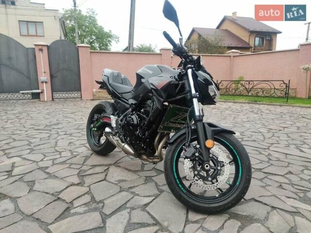 Черный Кавасаки Z 650, объемом двигателя 0.65 л и пробегом 3 тыс. км за 6600 $, фото 7 на Automoto.ua