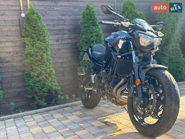 Черный Кавасаки Z 650, объемом двигателя 0 л и пробегом 6 тыс. км за 7600 $, фото 4 на Automoto.ua