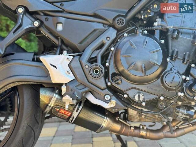 Черный Кавасаки Z 650, объемом двигателя 0 л и пробегом 6 тыс. км за 7600 $, фото 7 на Automoto.ua