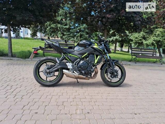 Чорний Кавасакі Z 650, об'ємом двигуна 0 л та пробігом 11 тис. км за 7700 $, фото 8 на Automoto.ua