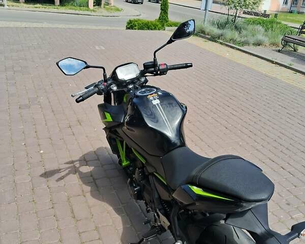 Чорний Кавасакі Z 650, об'ємом двигуна 0 л та пробігом 11 тис. км за 7700 $, фото 19 на Automoto.ua