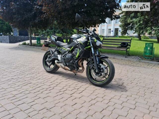 Чорний Кавасакі Z 650, об'ємом двигуна 0 л та пробігом 11 тис. км за 7700 $, фото 10 на Automoto.ua