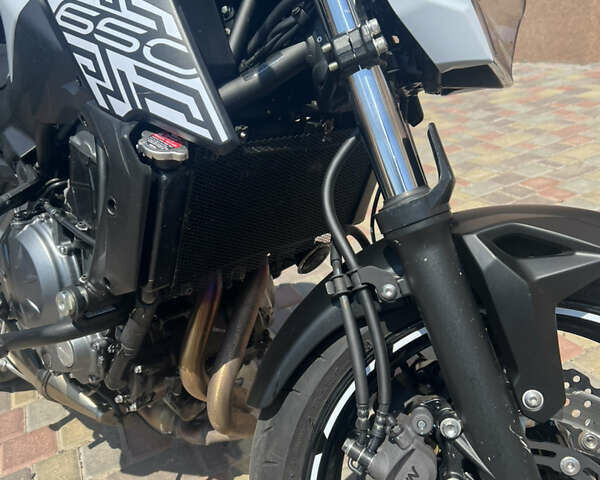 Чорний Кавасакі Z 650, об'ємом двигуна 0.65 л та пробігом 4 тис. км за 8050 $, фото 12 на Automoto.ua